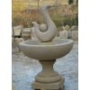 Brunnenkelch aus Sandstein mit Skulptur H 140 cm