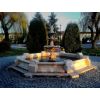 Dreistufiger hoher Brunnen H 190 cm