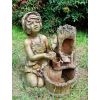 Ein Brunnen mit Küken H 59 cm