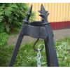 Gusseisen-Kochständer im Garten