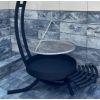 Moderner Gartengrill mit Hängegrill