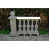 Oberseite der Balusterspitze H 5 cm, B 100 x 25 cm