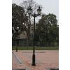 Parkleuchte auf einem Mast mit 2xLED-Laternen, GI