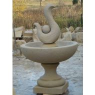 Brunnenkelch aus Sandstein mit Skulptur H 140 cm - Brunnenkelch aus Sandstein mit Skulptur H 140 cm - brunnenkelch_aus_sandstein_mit_skulptur_h_140_cm_(1).jpg