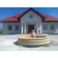 Ein eleganter Brunnen mit einem Reservoir aus Sandstein H 90 cm  - Ein eleganter Brunnen mit einem Reservoir aus Sandstein H 90 cm - ein_eleganter_brunnen_mit_einem_reservoir_aus_sandstein_h_90_cm_(1).jpg