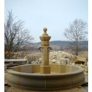 Großer Stadtbrunnen aus Sandstein - Großer Stadtbrunnen aus Sandstein - grosser_stadtbrunnen_aus_sandstein_(1).jpg
