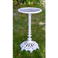 Kleiner Gusseisentisch, H 70 cm, Untergestell mit Korb - Kleiner Gusseisentisch, H 70 cm, Untergestell mit Korb - kleiner_gusseisentisch,_h_70_cm,_untergestell_mit_korb_(1).jpg