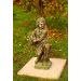 Figur des kleinen Jungen mit Korb H 77 cm, Art.-Nr.: 1510, Länge(Innendurchmesser): 22×20 cm, Höhe:  77 cm, Gewicht: 42kg, Breite(Durchmesser des äußeren: 34 cm